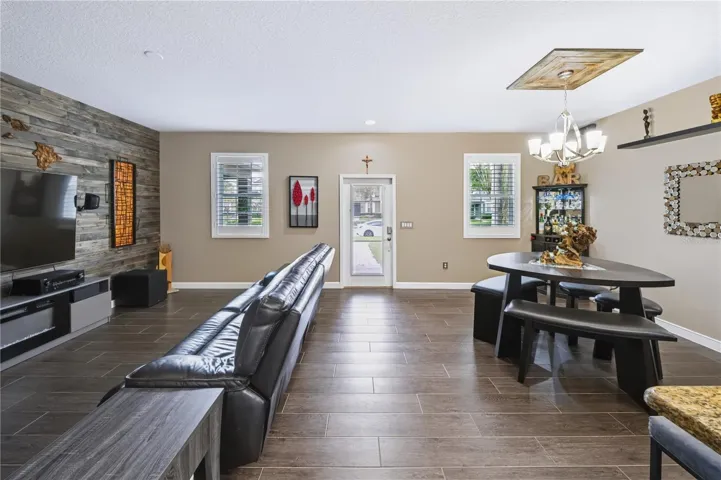 Living Room/Dining Room