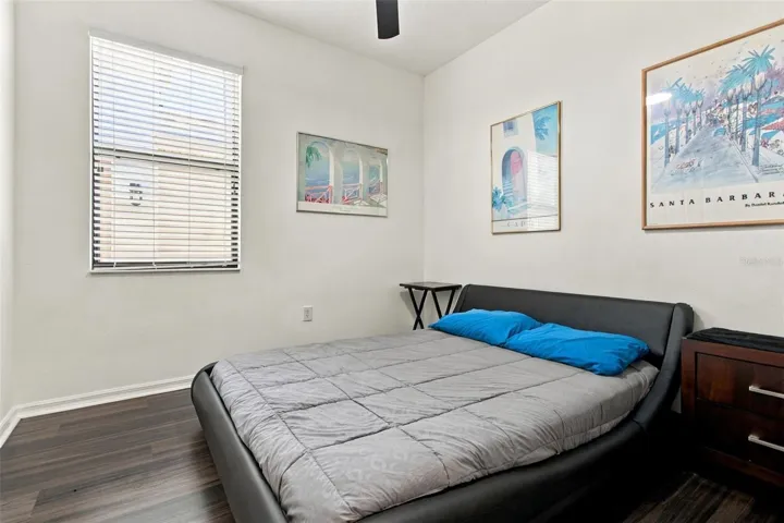 Guest bedroom