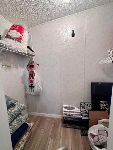 3rd Bedroom Walk-in closet
