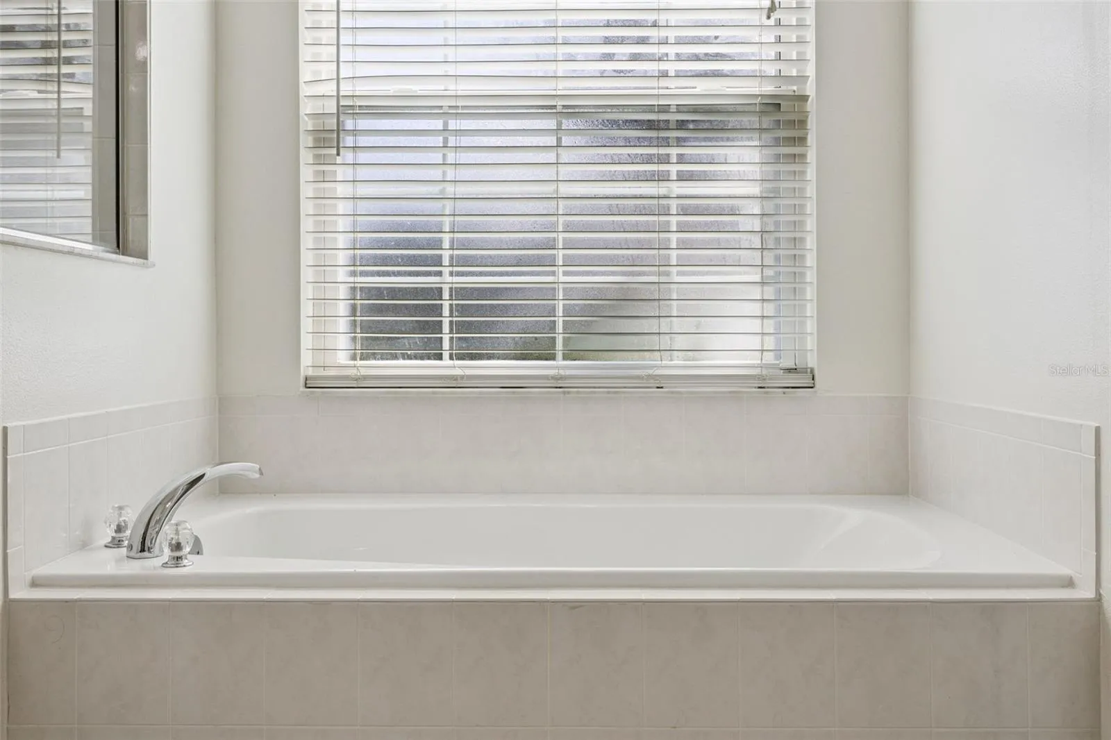 Primary Bathroom soaking tub