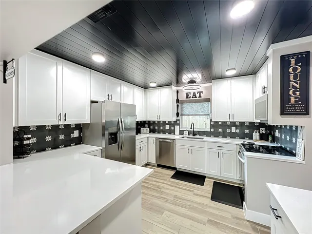 236: Kitchen