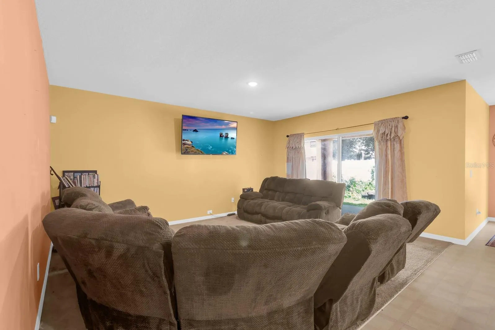 Family Room 1st Fl