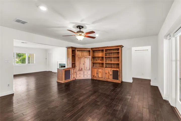 Flex room- Family room?