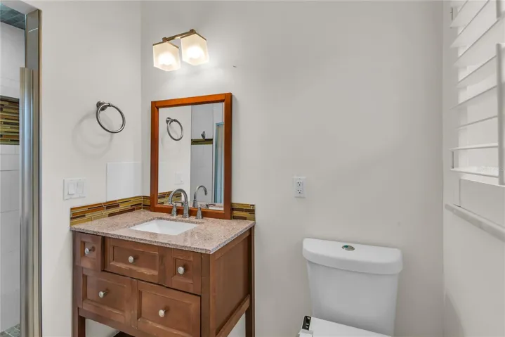 2nd bedroom ensuite