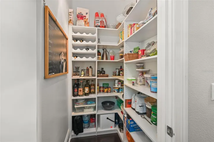 A convenient pantry is a must-have for a luxury kitchen.