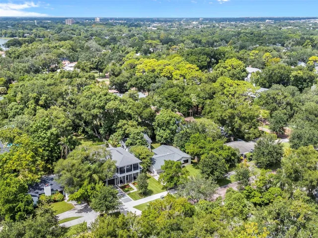 Winter Park's un-matched parks, restaurants, and shopping are at your doorstep. Also, this home is conveniently located just about a mile north of highly-rated Audubon Park K-8 and a mile or so south of Winter Park High's 9th grade center.