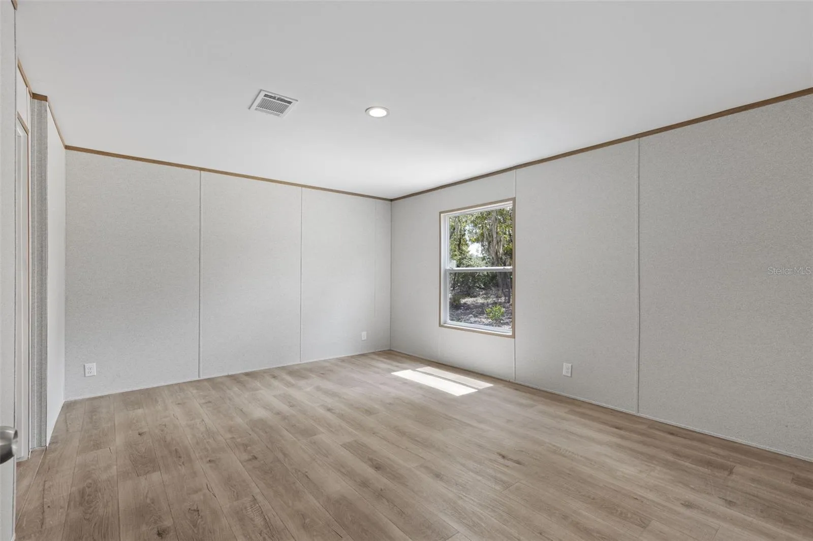 Split Floor Plan