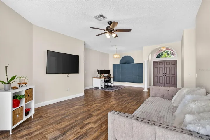 Formal living and dining space combo area