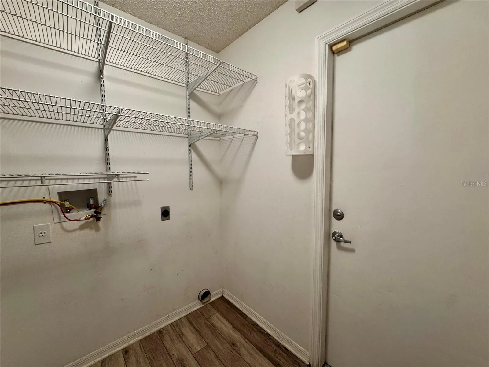 Washer and dryer hook up