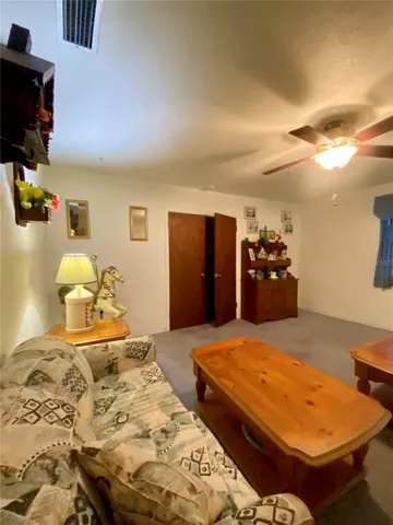 Den