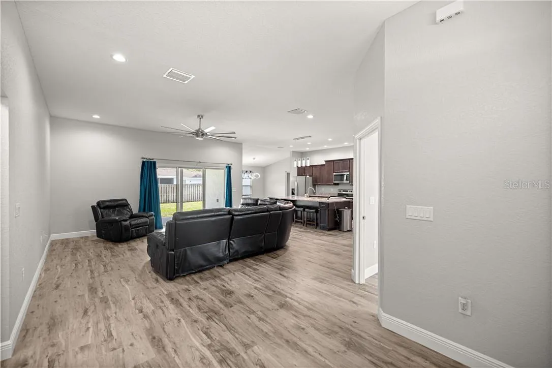 Entry way
