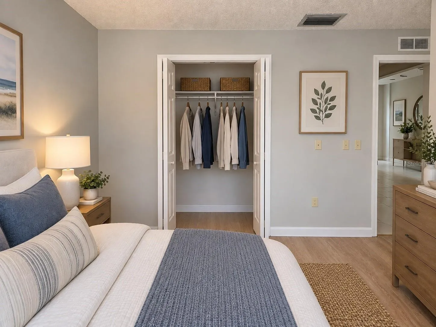 2nd bedroom