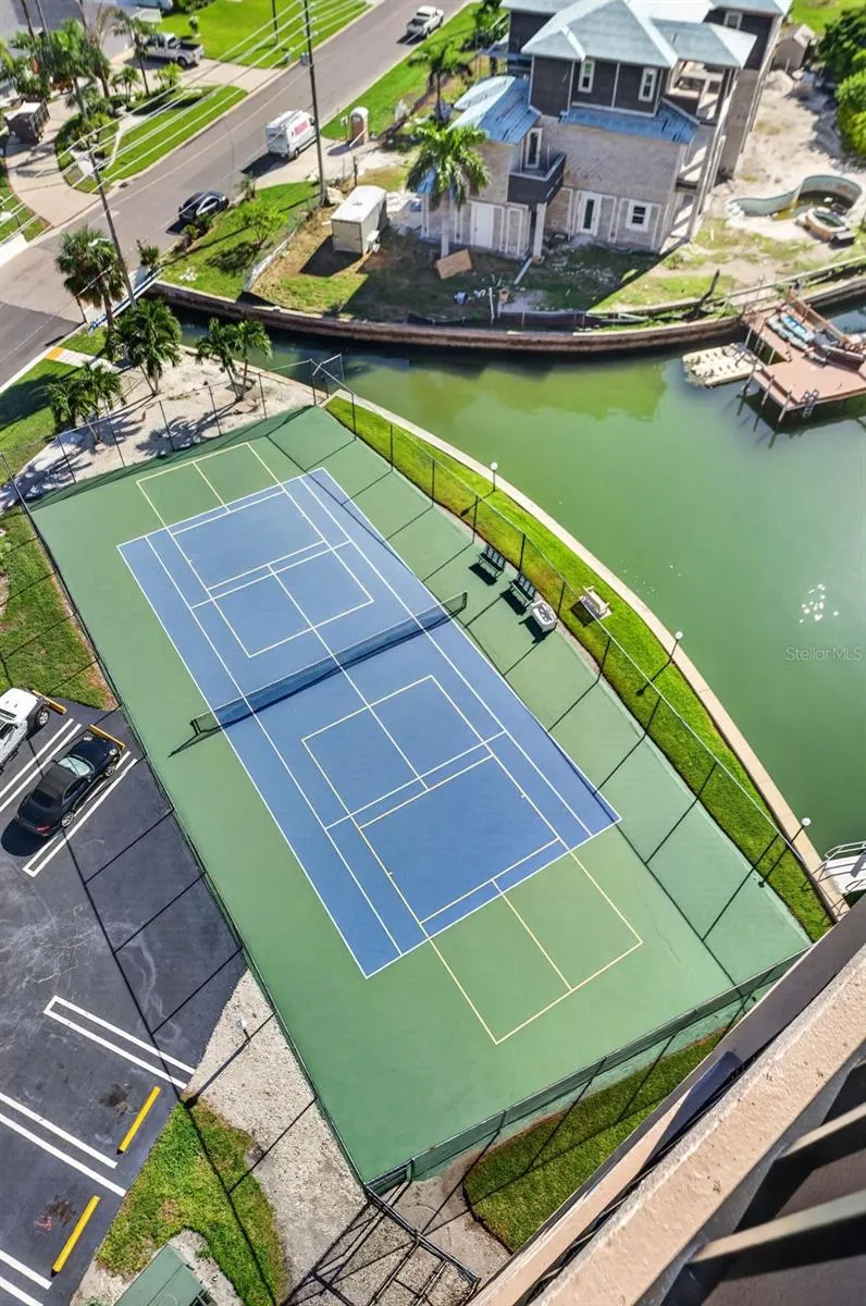 Convenient tennis right downstairs