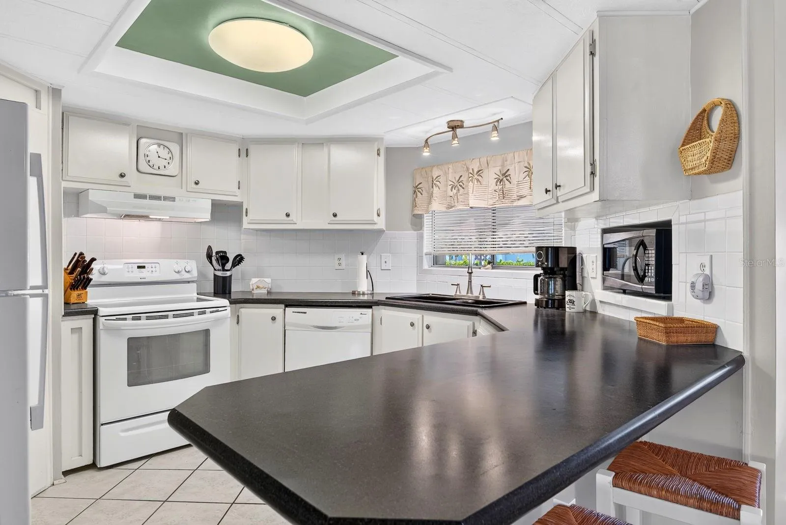 Wide open Kitchen
