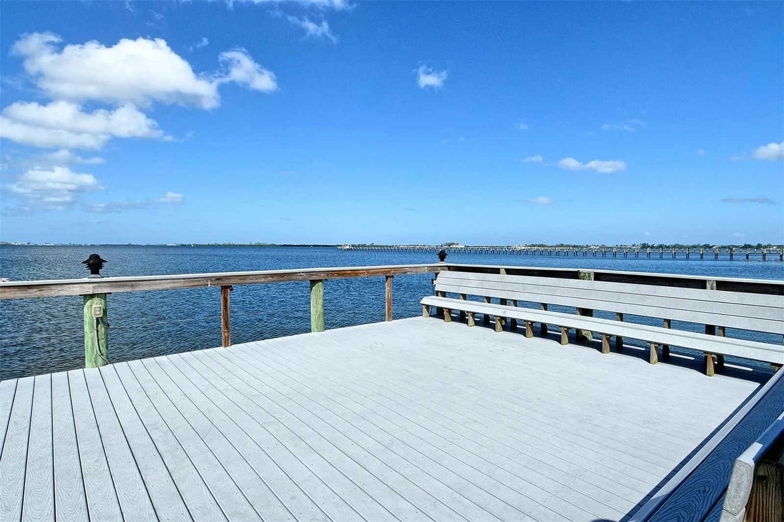 Dock