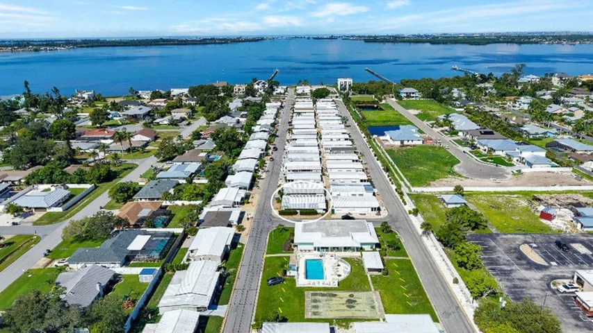 Aerial View showing park and Palma Sola Bay