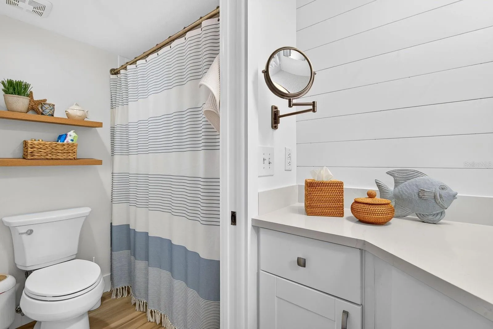 Remodeled Master Bath, large counter space