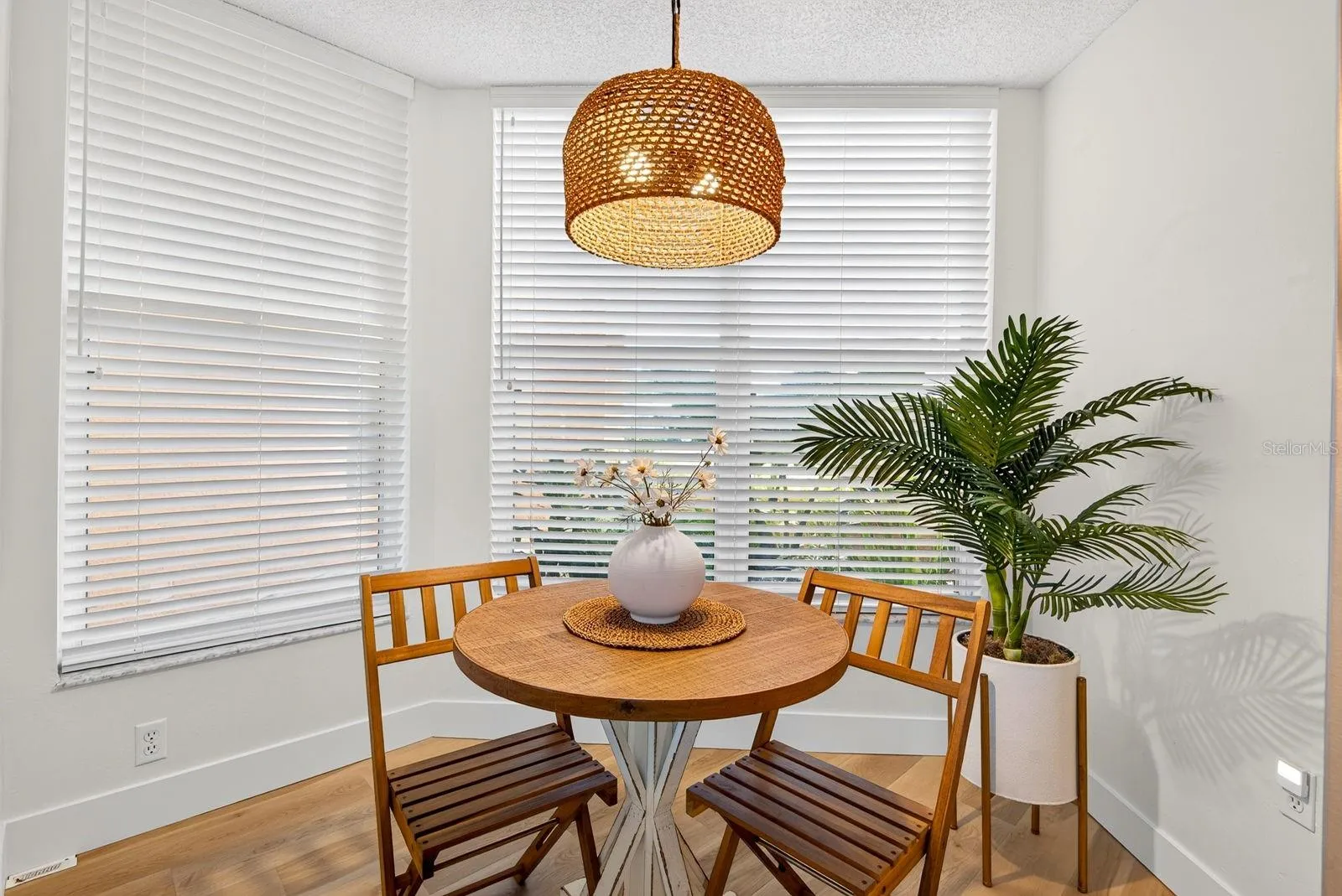 Breakfast table area in kitchen