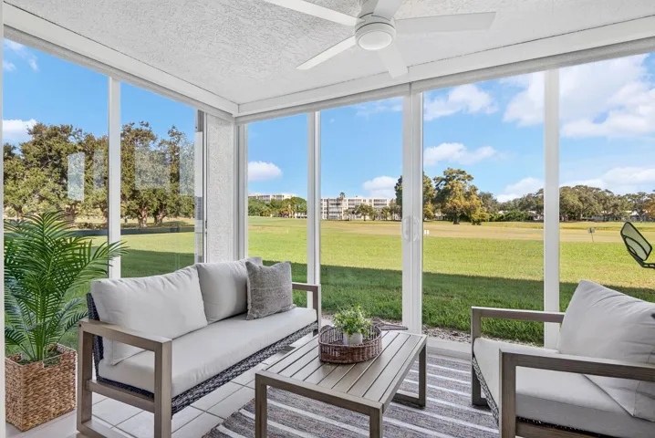 Lanai with panaromic views of beautiful outdoors