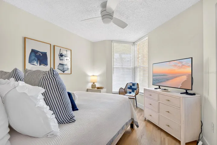 Facing into guest Bedroom