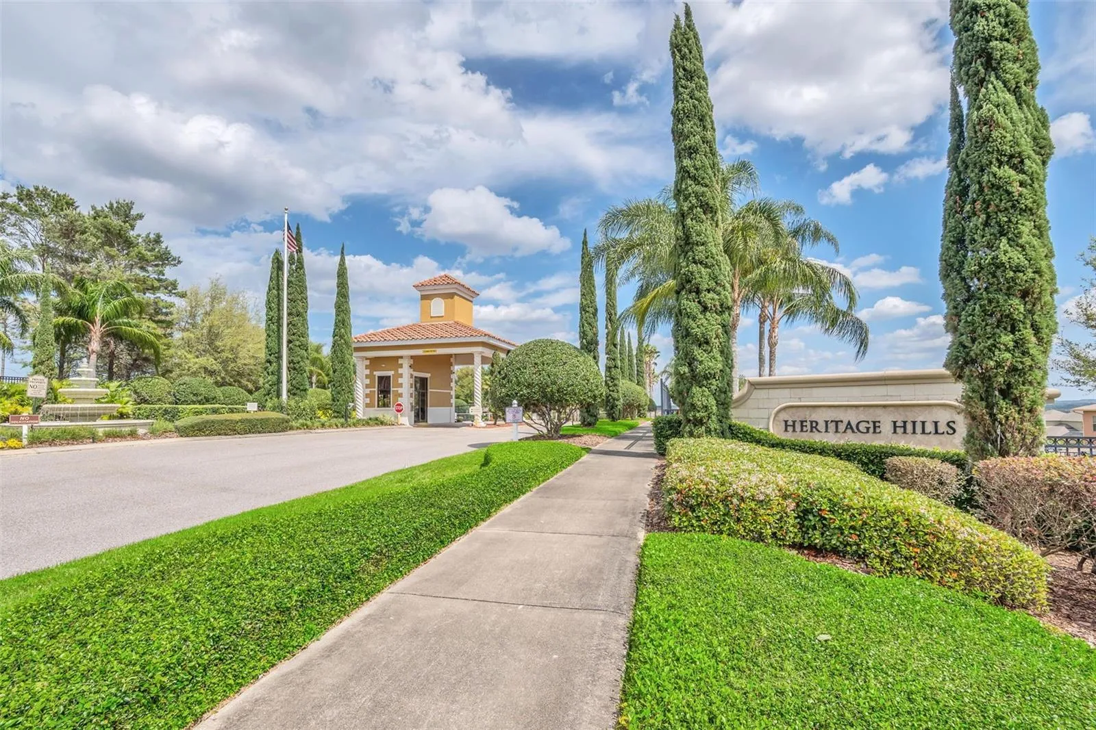 Heritage Hills Community Entrance