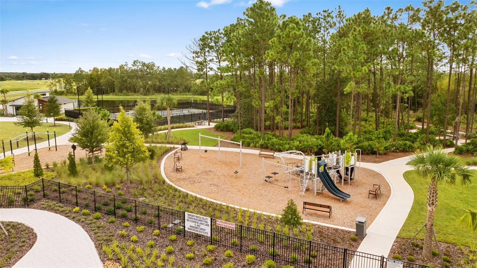 New Clubhouse- Walkable from the house
