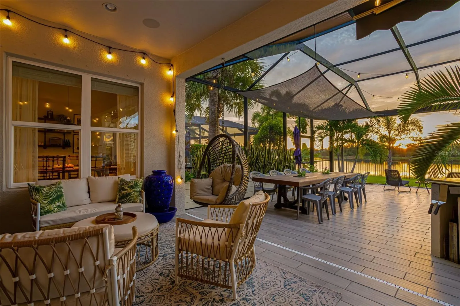 Generous space for entertaining and everyday relaxation.