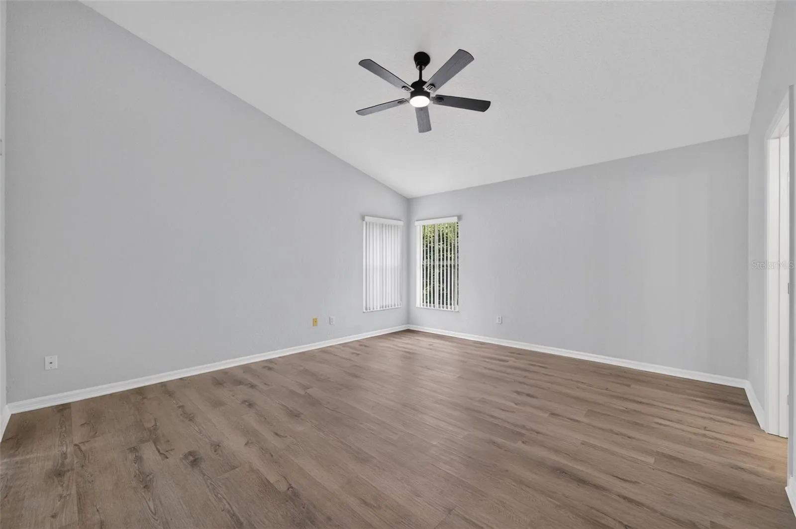 Vacant Primary Bedroom