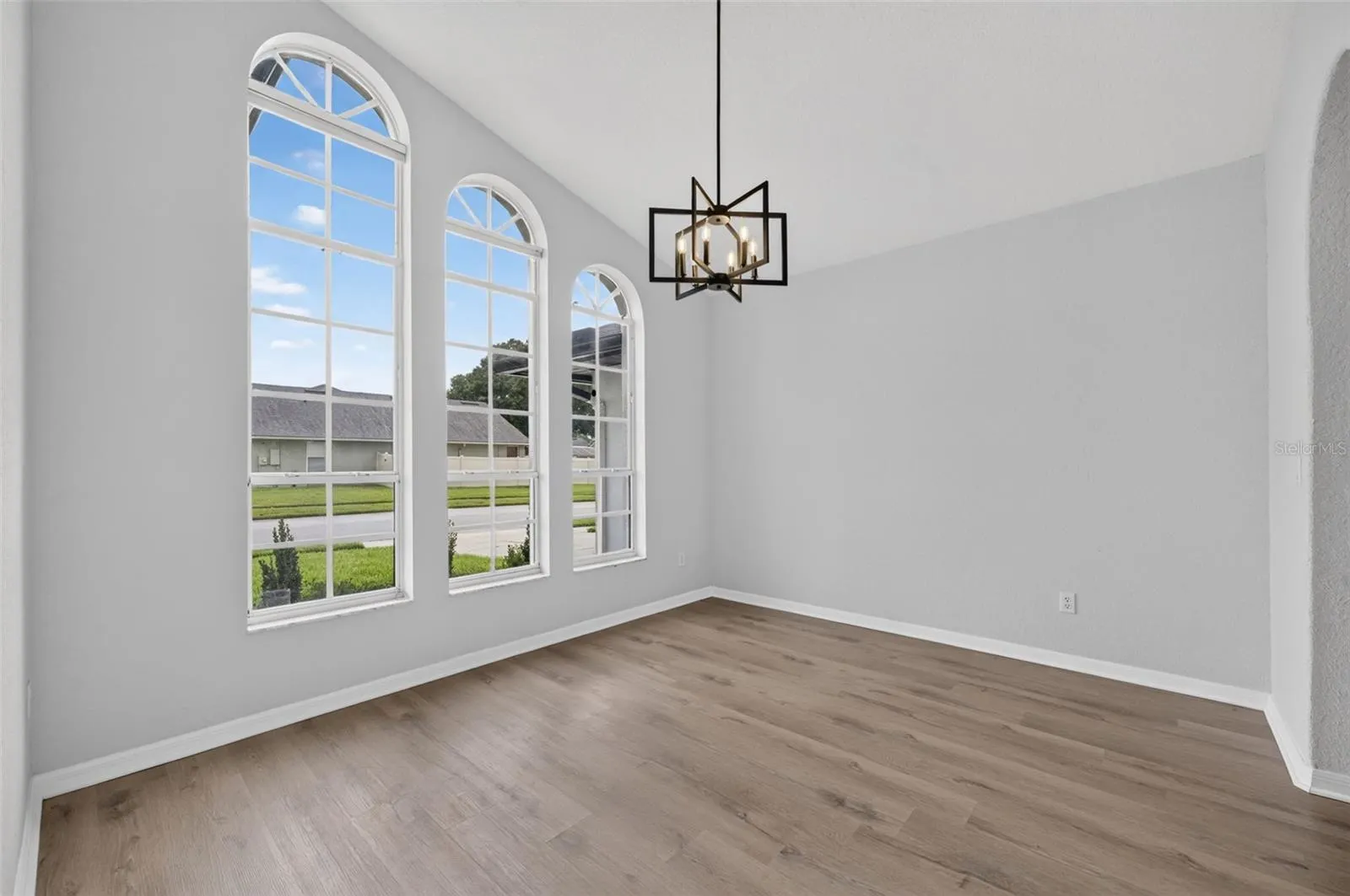 Vacant dining room