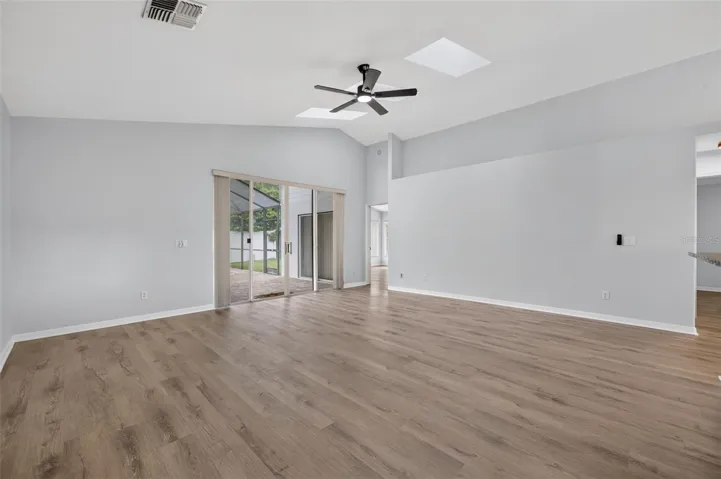 Vacant family room