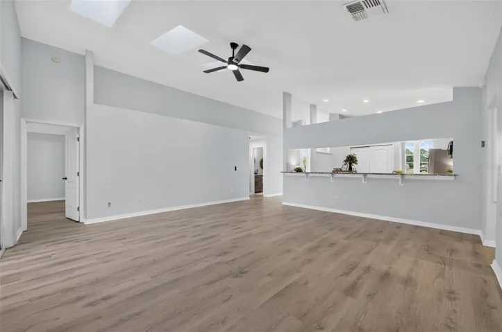 Vacant family room