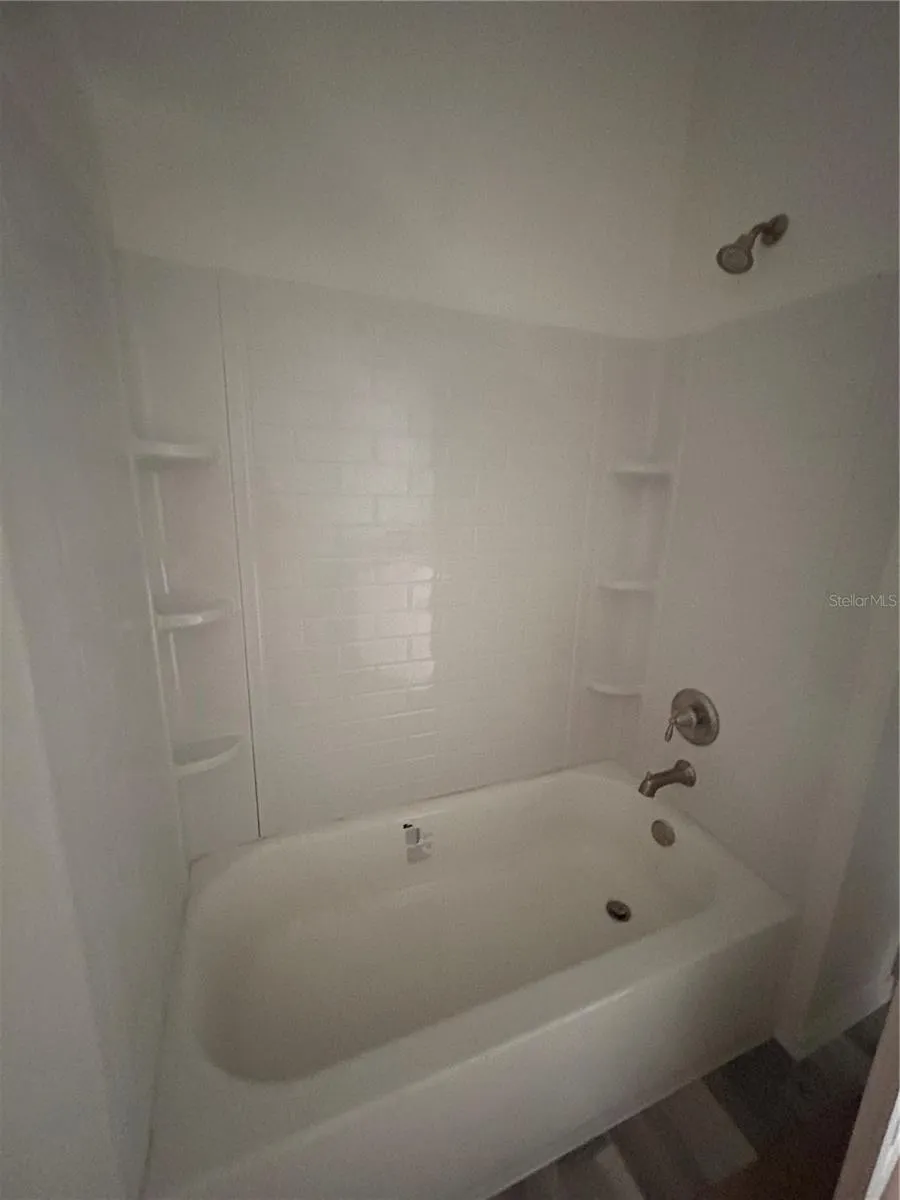 Hall Bath 2