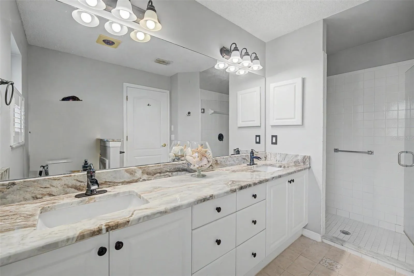 Crisp, white bathroom