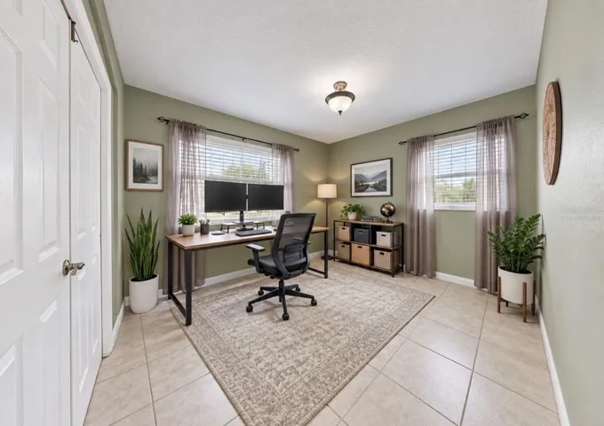 Office Virtually staged