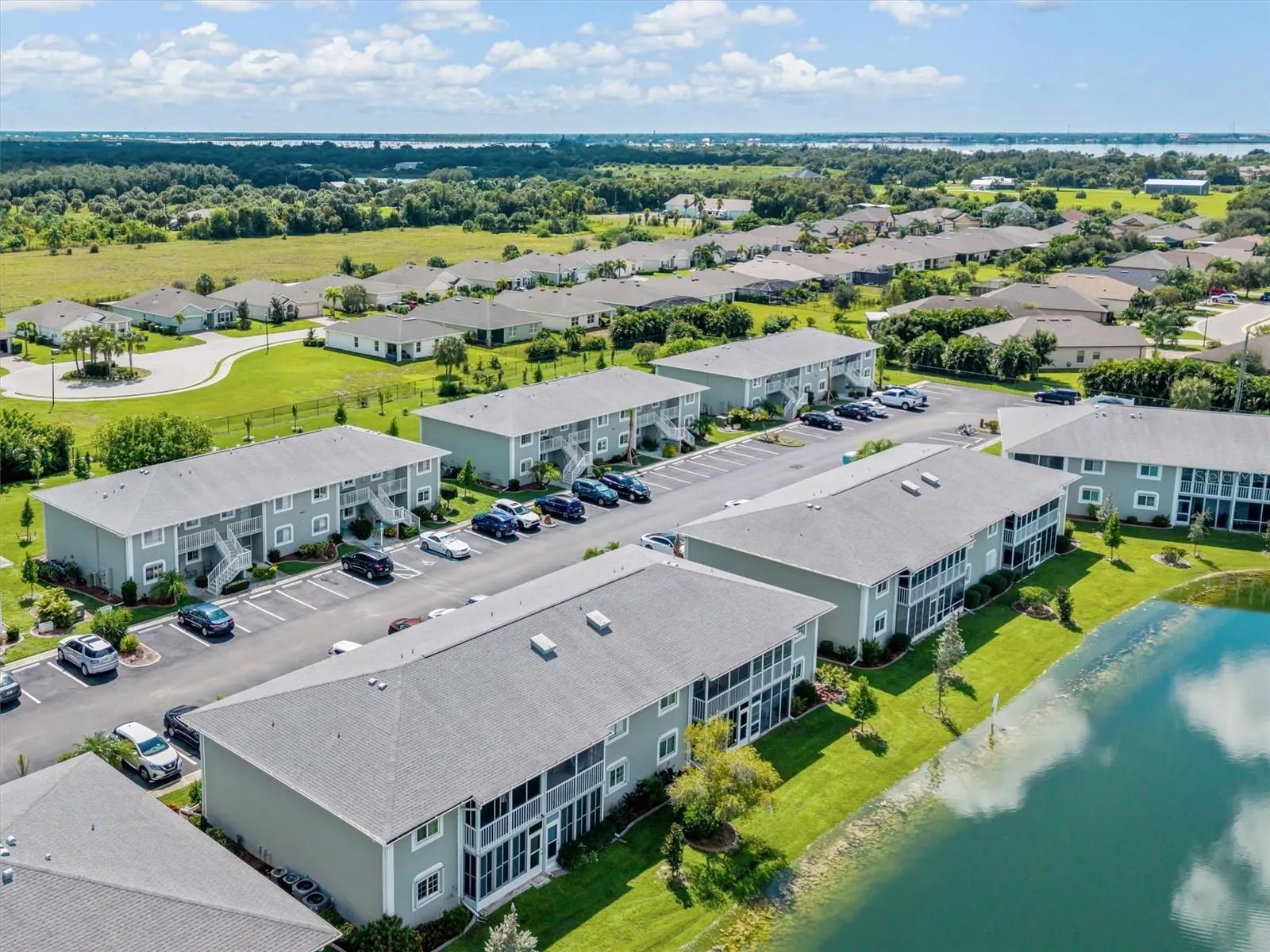 QUIET WALKABLE NEIGHBORHOOD