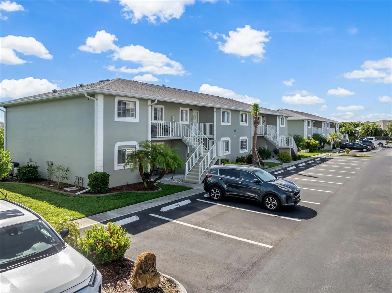 1105 PARKING SPACE