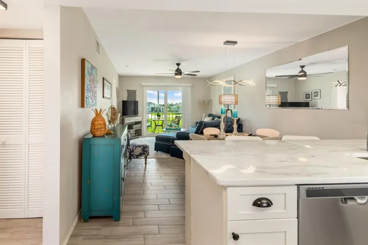 SOLID WOOD SOFT CLOSE CABINETS