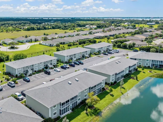 QUIET WALKABLE NEIGHBORHOOD