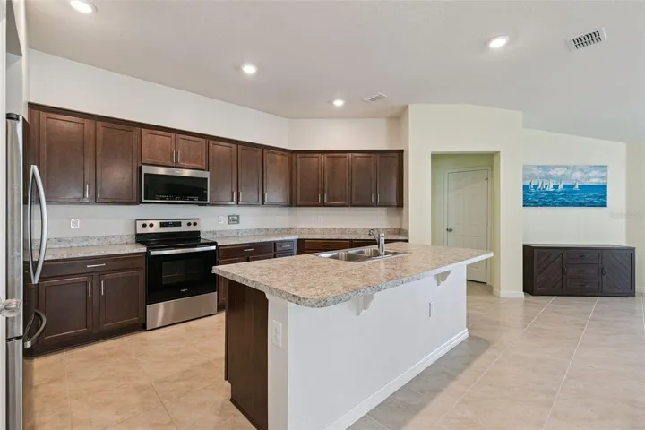 Kitchen (02)