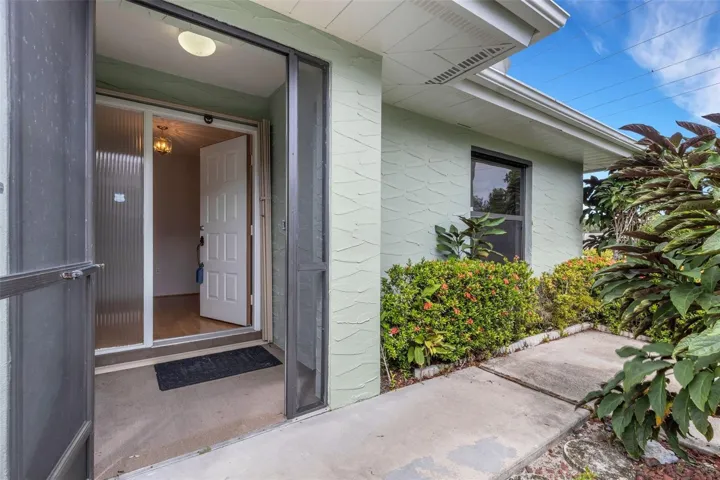 Welcome to 4465 Atwood Cay Cir Sarasota FL