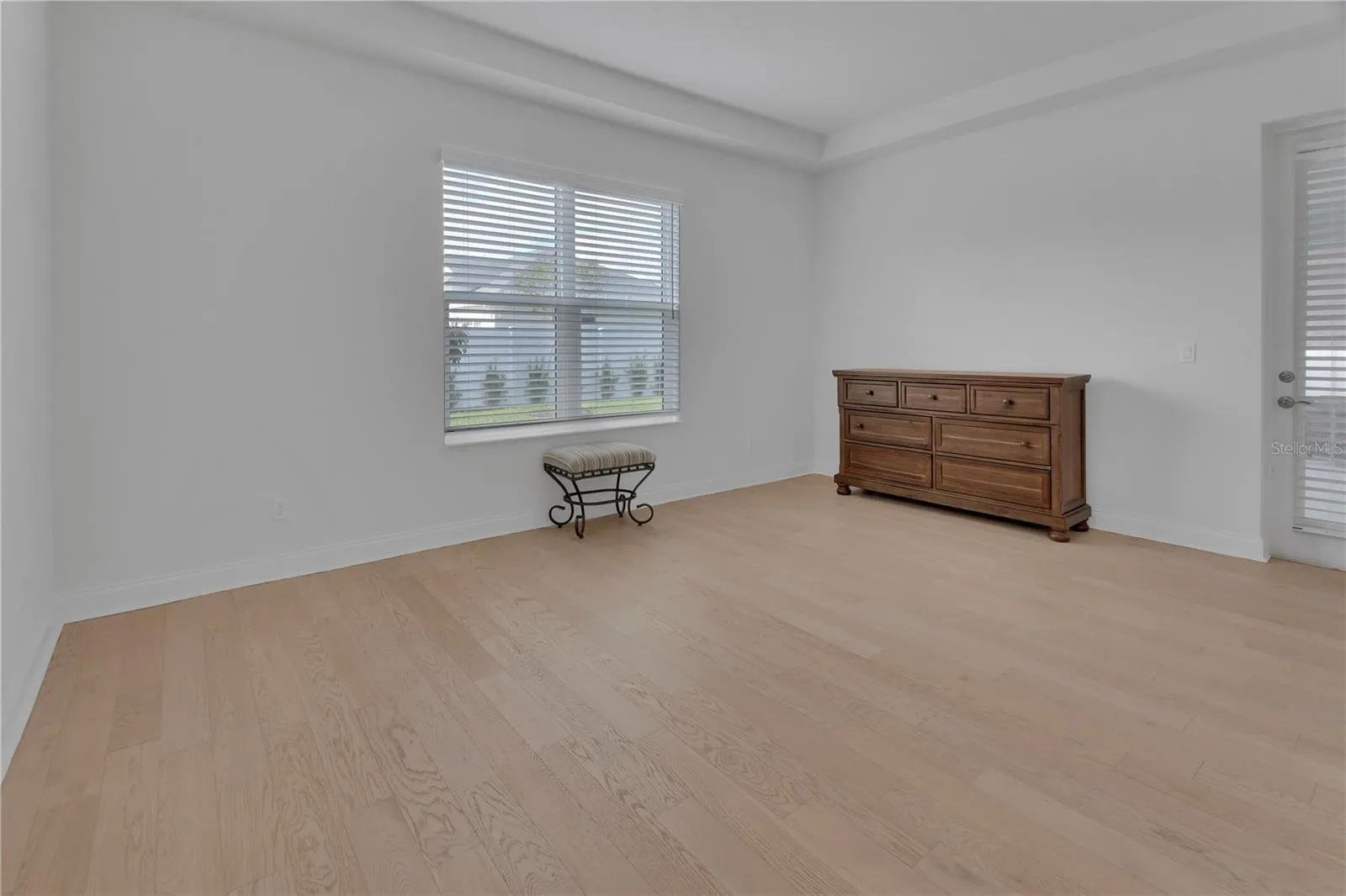 Tray ceiling