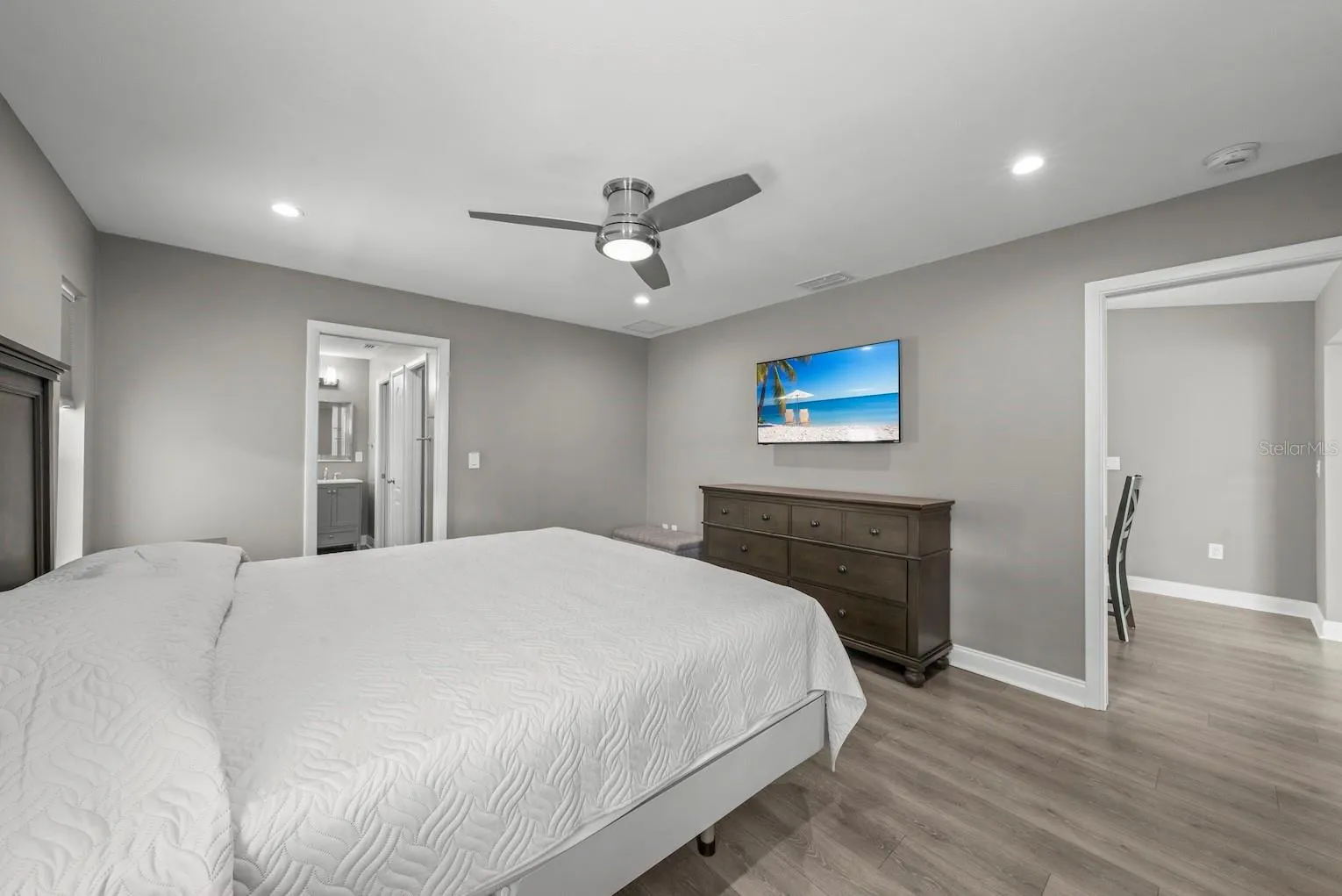 Primary bedroom cont.