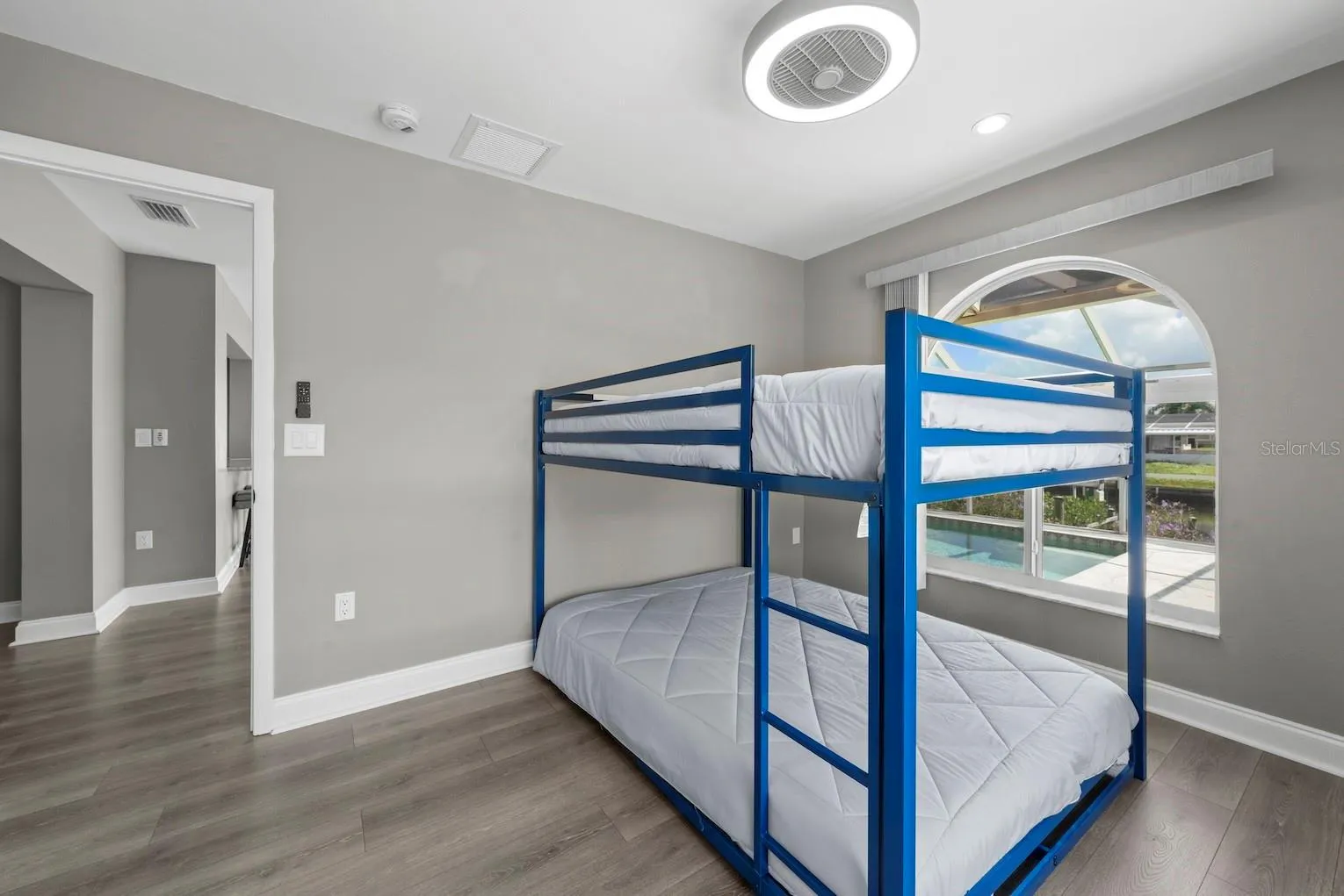 Guest bedroom 2