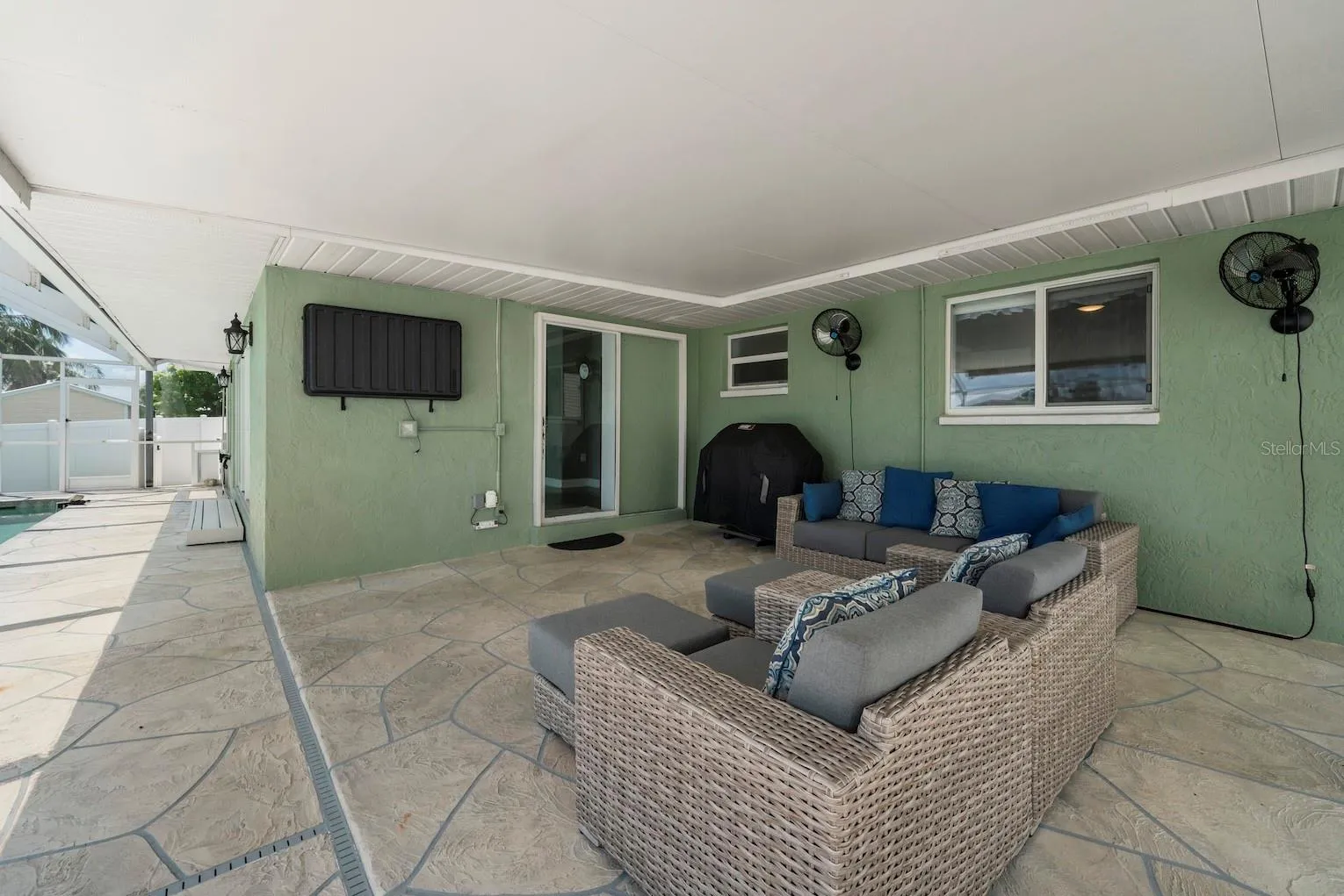 Lanai space cont.