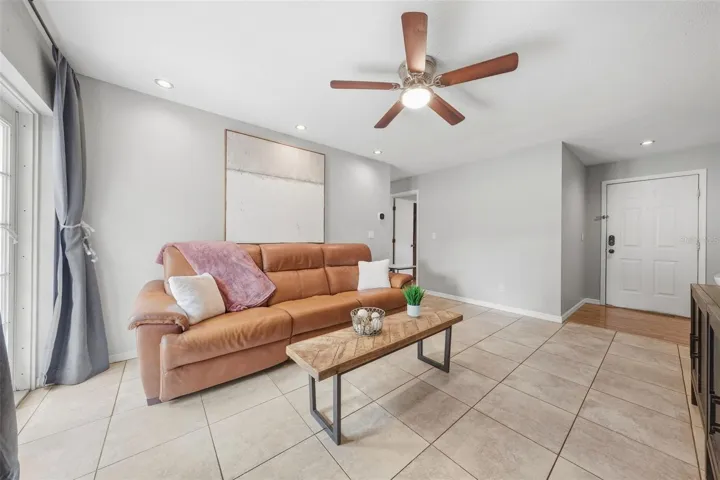 Foyer area to the right allows for a small table for storing keys and mail!
