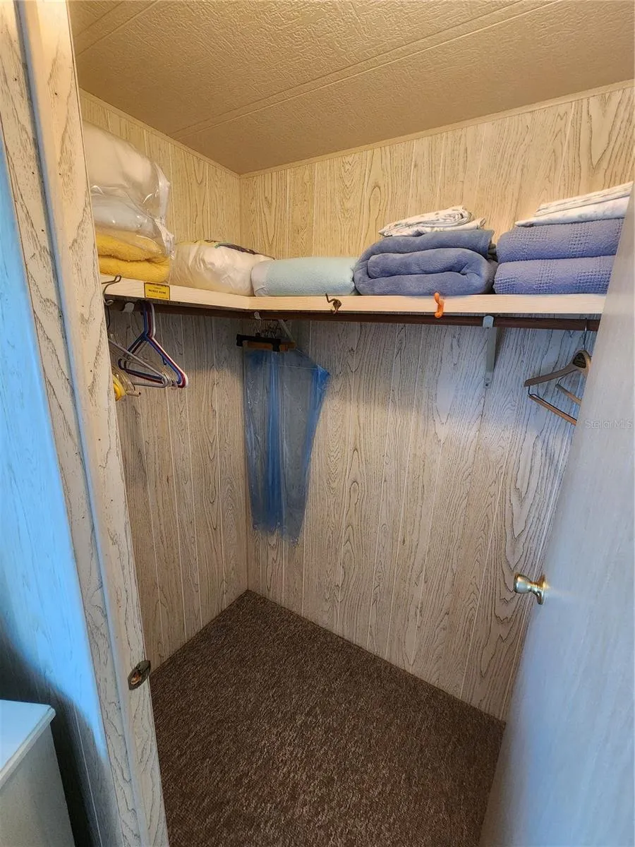 Walk in Closet