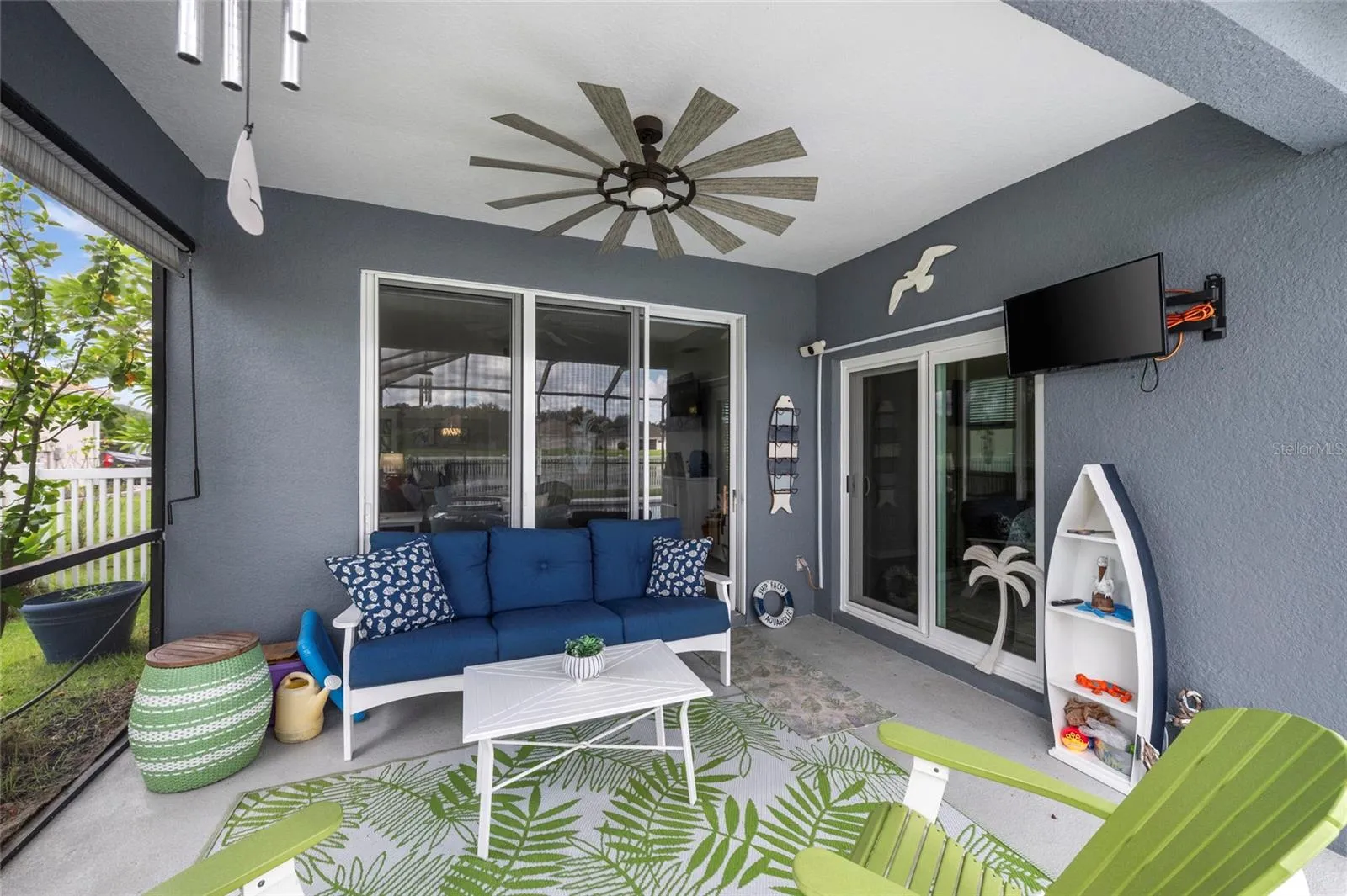 Lanai with Seating Area