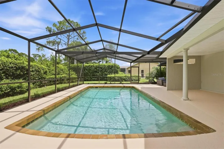 Huge Pool!