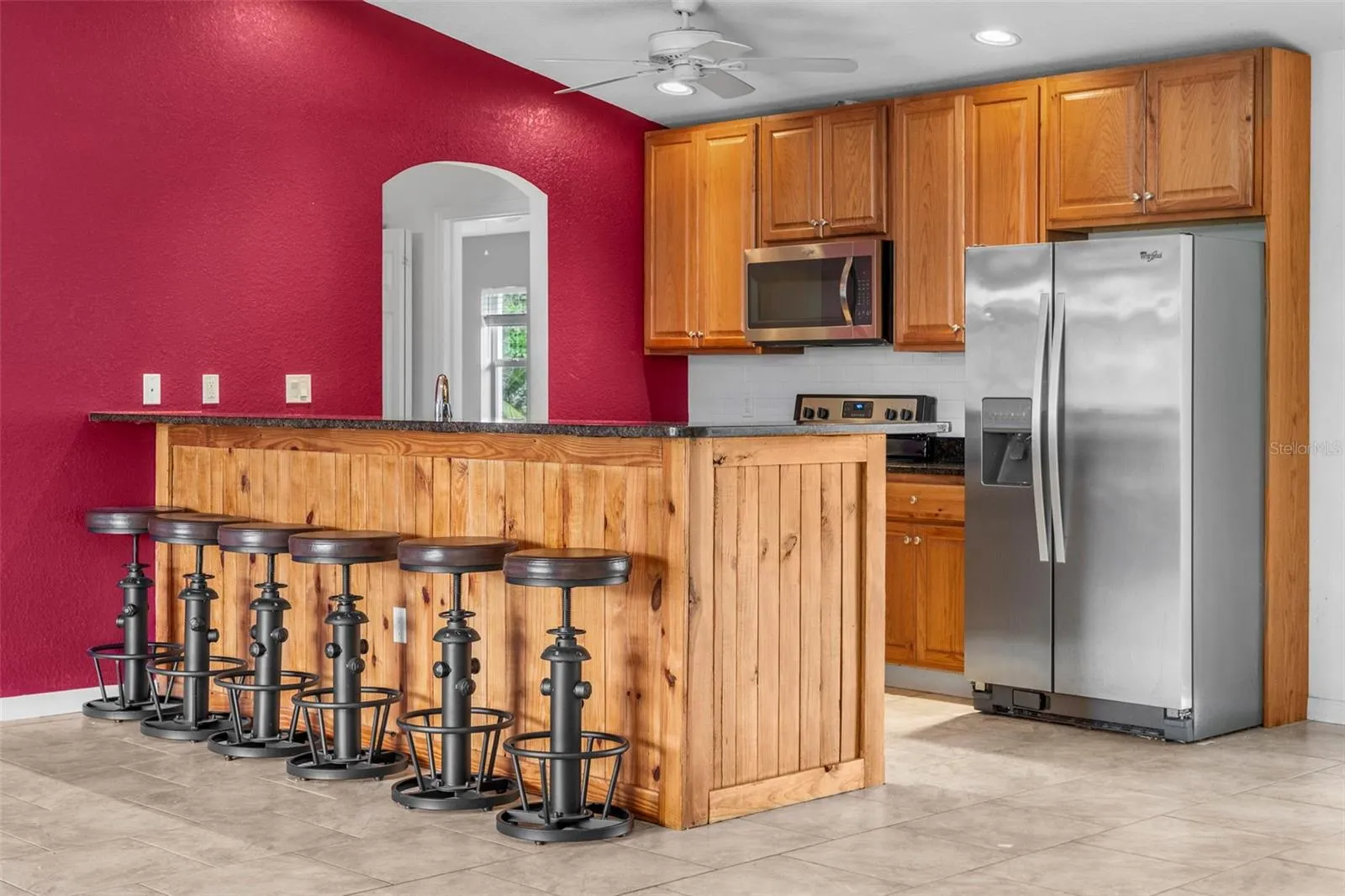 Kitchen with Breakfast Bar
