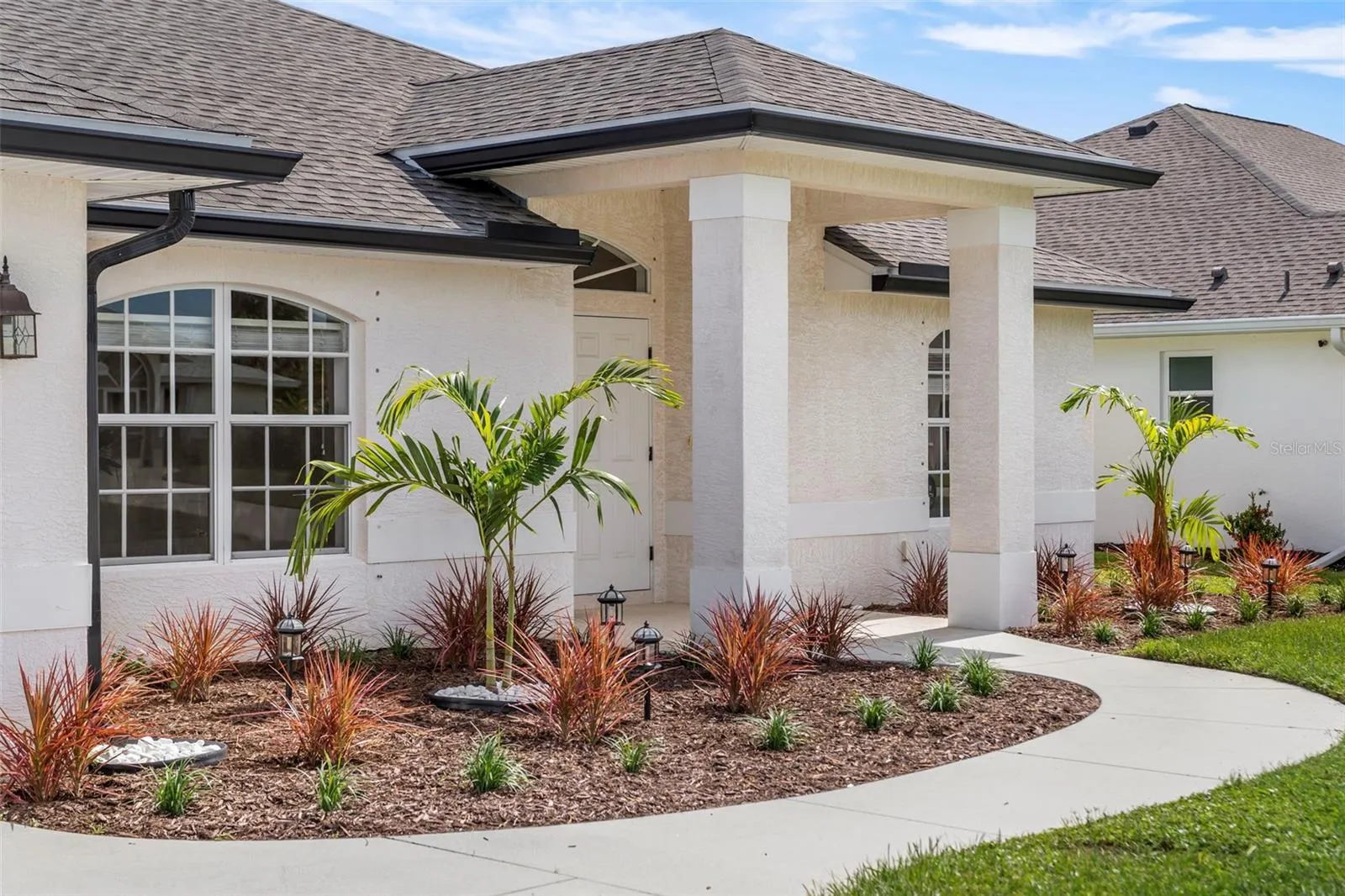 Front Entry Way